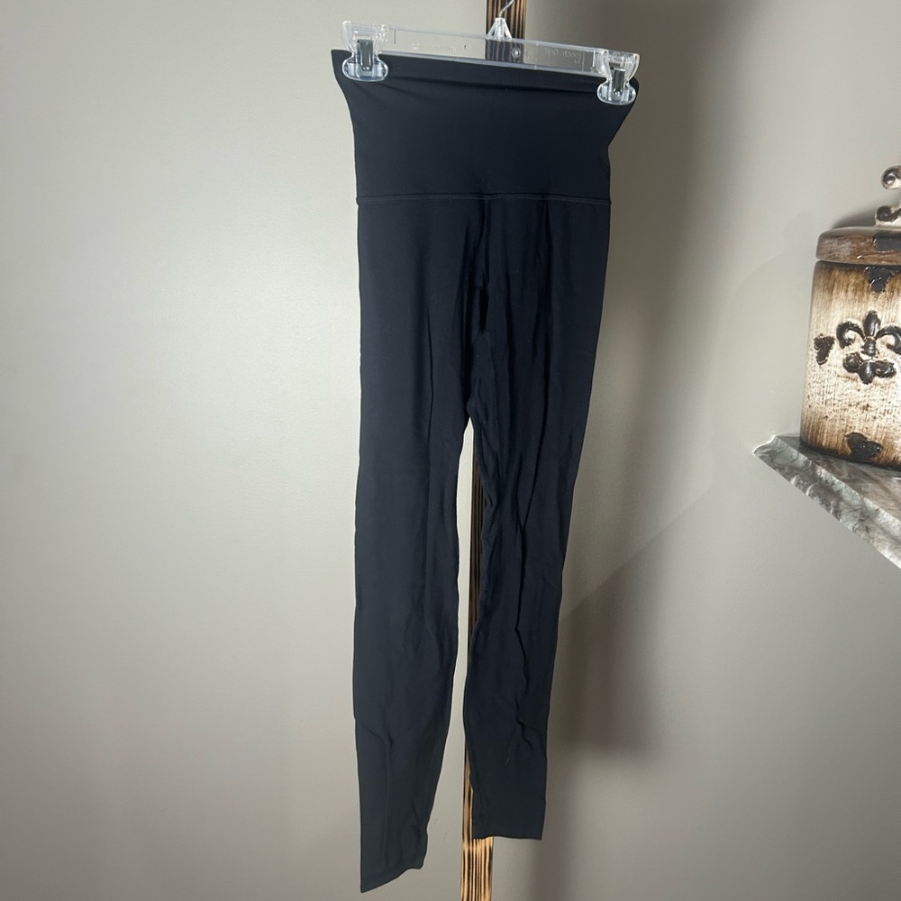 Lululemon Black High-Rise Leggings Size 4 - Picture 2 of 9